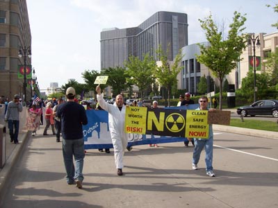 Detroit Edison Shareholder Protest